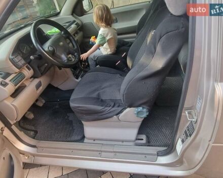 Сірий Ленд Ровер Freelander, об'ємом двигуна 1.99 л та пробігом 225 тис. км за 5300 $, фото 10 на Automoto.ua