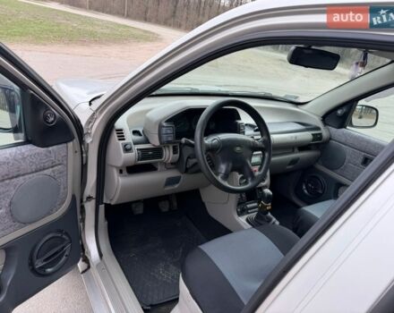 Серый Ленд Ровер Фрилендер, объемом двигателя 2 л и пробегом 266 тыс. км за 5200 $, фото 9 на Automoto.ua