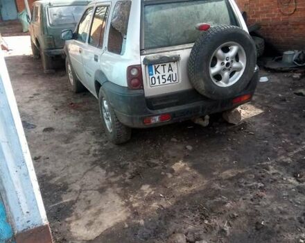 Серый Ленд Ровер Фрилендер, объемом двигателя 2 л и пробегом 100 тыс. км за 3874 $, фото 2 на Automoto.ua