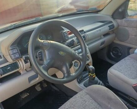 Серый Ленд Ровер Фрилендер, объемом двигателя 1.99 л и пробегом 266 тыс. км за 4999 $, фото 8 на Automoto.ua