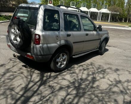 Сірий Ленд Ровер Freelander, об'ємом двигуна 2 л та пробігом 200 тис. км за 2802 $, фото 6 на Automoto.ua