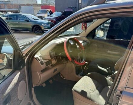 Серый Ленд Ровер Фрилендер, объемом двигателя 2 л и пробегом 176 тыс. км за 3000 $, фото 7 на Automoto.ua