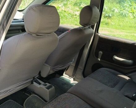 Серый Ленд Ровер Фрилендер, объемом двигателя 2 л и пробегом 200 тыс. км за 4400 $, фото 7 на Automoto.ua