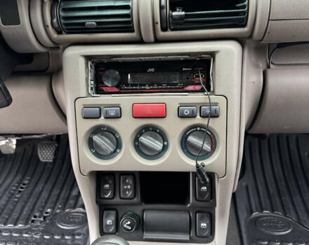 Сірий Ленд Ровер Freelander, об'ємом двигуна 2 л та пробігом 299 тис. км за 4200 $, фото 21 на Automoto.ua