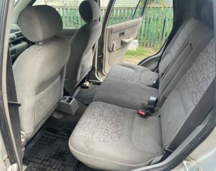 Сірий Ленд Ровер Freelander, об'ємом двигуна 2 л та пробігом 235 тис. км за 2000 $, фото 5 на Automoto.ua