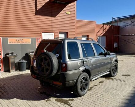 Серый Ленд Ровер Фрилендер, объемом двигателя 2 л и пробегом 176 тыс. км за 3000 $, фото 4 на Automoto.ua