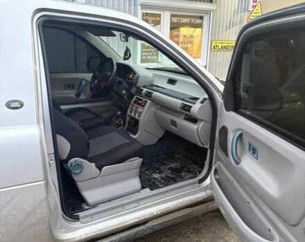 Сірий Ленд Ровер Freelander, об'ємом двигуна 2 л та пробігом 250 тис. км за 4900 $, фото 3 на Automoto.ua