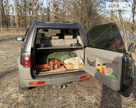 Сірий Ленд Ровер Freelander, об'ємом двигуна 2.5 л та пробігом 308 тис. км за 5700 $, фото 4 на Automoto.ua