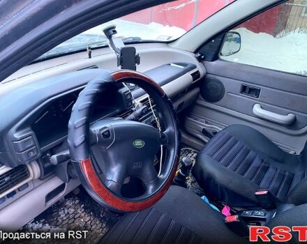 Серый Ленд Ровер Фрилендер, объемом двигателя 2 л и пробегом 240 тыс. км за 2400 $, фото 2 на Automoto.ua