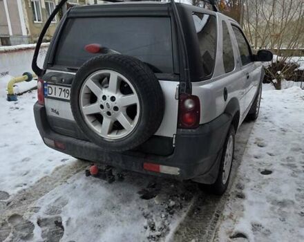 Сірий Ленд Ровер Freelander, об'ємом двигуна 2 л та пробігом 170 тис. км за 7000 $, фото 3 на Automoto.ua