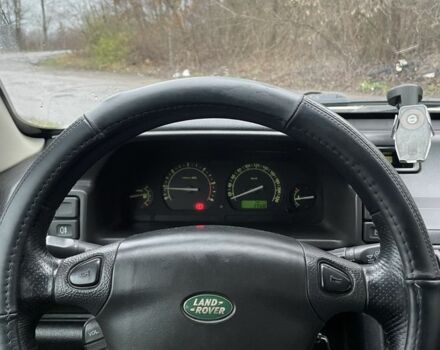 Серый Ленд Ровер Фрилендер, объемом двигателя 2 л и пробегом 386 тыс. км за 3500 $, фото 5 на Automoto.ua