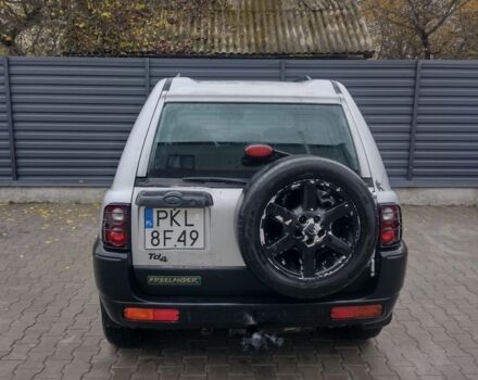 Серый Ленд Ровер Фрилендер, объемом двигателя 2 л и пробегом 300 тыс. км за 2200 $, фото 2 на Automoto.ua