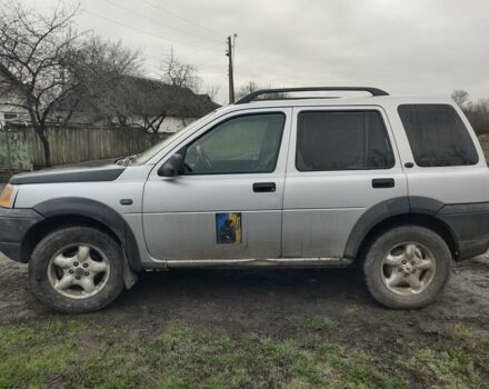 Серый Ленд Ровер Фрилендер, объемом двигателя 2 л и пробегом 300 тыс. км за 3000 $, фото 1 на Automoto.ua