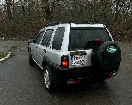 Серый Ленд Ровер Фрилендер, объемом двигателя 2 л и пробегом 386 тыс. км за 3500 $, фото 1 на Automoto.ua