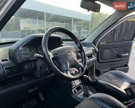 Ленд Ровер Фрилендер 2002 в Каменце-Подольском на Automoto.ua Серый Ленд Ровер Фрилендер, объемом двигателя 2.5 л и пробегом 257 тыс. км за 4999 $, фото 26 на Automoto.ua