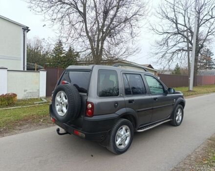 Серый Ленд Ровер Фрилендер, объемом двигателя 1.8 л и пробегом 245 тыс. км за 2800 $, фото 5 на Automoto.ua