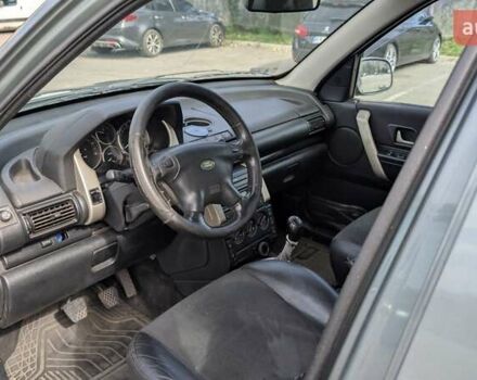 Сірий Ленд Ровер Freelander, об'ємом двигуна 2 л та пробігом 189 тис. км за 5500 $, фото 6 на Automoto.ua