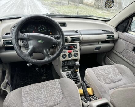 Серый Ленд Ровер Фрилендер, объемом двигателя 2 л и пробегом 290 тыс. км за 2600 $, фото 12 на Automoto.ua