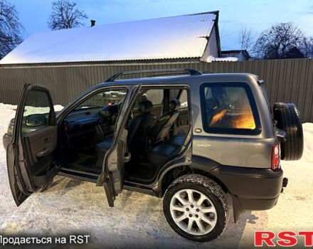 Сірий Ленд Ровер Freelander, об'ємом двигуна 2 л та пробігом 270 тис. км за 3500 $, фото 4 на Automoto.ua
