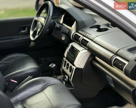 Серый Ленд Ровер Фрилендер, объемом двигателя 2.5 л и пробегом 227 тыс. км за 6799 $, фото 14 на Automoto.ua