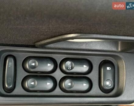 Серый Ленд Ровер Фрилендер, объемом двигателя 2.5 л и пробегом 227 тыс. км за 6799 $, фото 24 на Automoto.ua