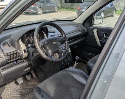 Сірий Ленд Ровер Freelander, об'ємом двигуна 2 л та пробігом 189 тис. км за 5500 $, фото 2 на Automoto.ua