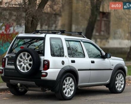 Серый Ленд Ровер Фрилендер, объемом двигателя 2.5 л и пробегом 227 тыс. км за 6799 $, фото 7 на Automoto.ua