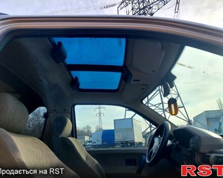 Серый Ленд Ровер Фрилендер, объемом двигателя 2 л и пробегом 300 тыс. км за 2750 $, фото 7 на Automoto.ua