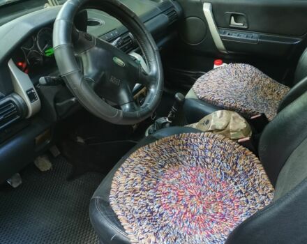 Серый Ленд Ровер Фрилендер, объемом двигателя 2 л и пробегом 242 тыс. км за 3000 $, фото 5 на Automoto.ua