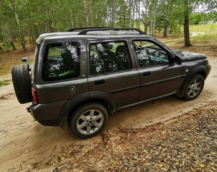 Серый Ленд Ровер Фрилендер, объемом двигателя 2 л и пробегом 242 тыс. км за 3000 $, фото 2 на Automoto.ua