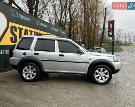 Сірий Ленд Ровер Freelander, об'ємом двигуна 2 л та пробігом 307 тис. км за 8000 $, фото 4 на Automoto.ua