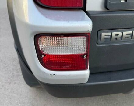 Сірий Ленд Ровер Freelander, об'ємом двигуна 1.95 л та пробігом 211 тис. км за 7000 $, фото 6 на Automoto.ua
