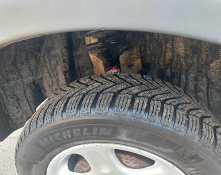 Серый Ленд Ровер Фрилендер, объемом двигателя 2 л и пробегом 310 тыс. км за 2750 $, фото 8 на Automoto.ua