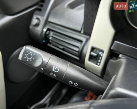 Сірий Ленд Ровер Freelander, об'ємом двигуна 2 л та пробігом 307 тис. км за 8000 $, фото 17 на Automoto.ua