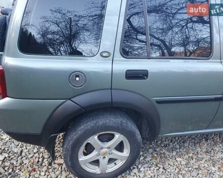 Серый Ленд Ровер Фрилендер, объемом двигателя 1.95 л и пробегом 309 тыс. км за 7300 $, фото 21 на Automoto.ua