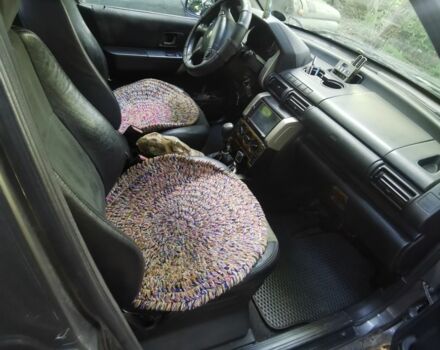 Серый Ленд Ровер Фрилендер, объемом двигателя 2 л и пробегом 242 тыс. км за 3000 $, фото 6 на Automoto.ua