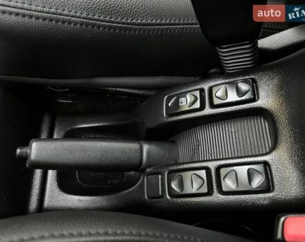 Сірий Ленд Ровер Freelander, об'ємом двигуна 2 л та пробігом 307 тис. км за 8000 $, фото 25 на Automoto.ua