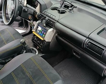 Сірий Ленд Ровер Freelander, об'ємом двигуна 2 л та пробігом 443 тис. км за 6000 $, фото 9 на Automoto.ua