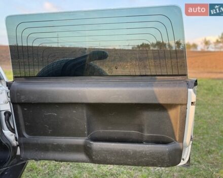 Серый Ленд Ровер Фрилендер, объемом двигателя 1.95 л и пробегом 323 тыс. км за 6000 $, фото 21 на Automoto.ua