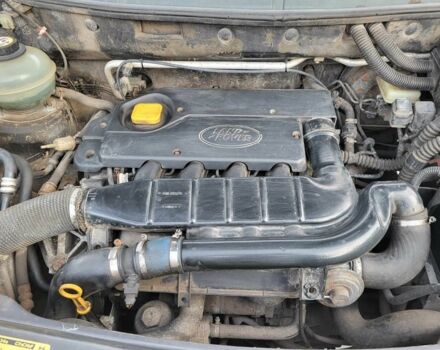 Сірий Ленд Ровер Freelander, об'ємом двигуна 2 л та пробігом 240 тис. км за 3600 $, фото 9 на Automoto.ua