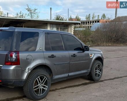 Сірий Ленд Ровер Freelander, об'ємом двигуна 2.18 л та пробігом 381 тис. км за 10599 $, фото 4 на Automoto.ua
