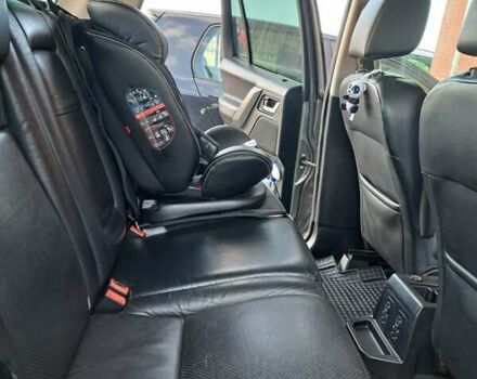 Сірий Ленд Ровер Freelander, об'ємом двигуна 2.18 л та пробігом 257 тис. км за 9500 $, фото 13 на Automoto.ua