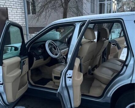 Серый Ленд Ровер Фрилендер, объемом двигателя 2.2 л и пробегом 200 тыс. км за 5600 $, фото 3 на Automoto.ua