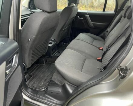 Сірий Ленд Ровер Freelander, об'ємом двигуна 2.2 л та пробігом 202 тис. км за 5900 $, фото 3 на Automoto.ua