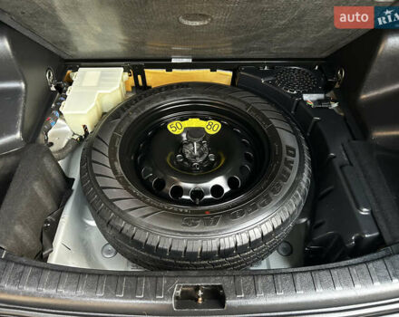 Сірий Ленд Ровер Freelander, об'ємом двигуна 2.2 л та пробігом 255 тис. км за 9900 $, фото 40 на Automoto.ua