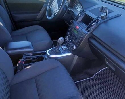 Серый Ленд Ровер Фрилендер, объемом двигателя 3.2 л и пробегом 191 тыс. км за 11000 $, фото 3 на Automoto.ua