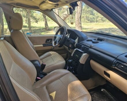 Серый Ленд Ровер Фрилендер, объемом двигателя 2.5 л и пробегом 87 тыс. км за 3400 $, фото 7 на Automoto.ua