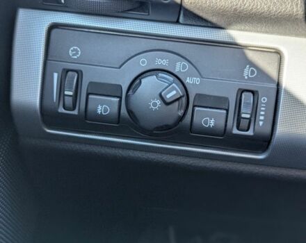 Серый Ленд Ровер Фрилендер, объемом двигателя 2.2 л и пробегом 217 тыс. км за 11000 $, фото 21 на Automoto.ua