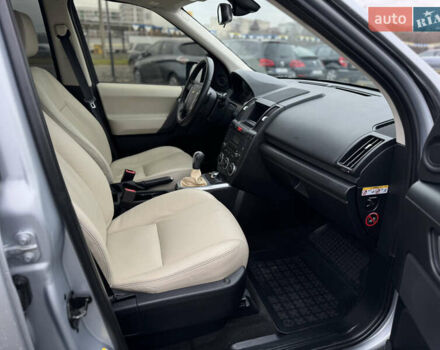 Серый Ленд Ровер Фрилендер, объемом двигателя 2.2 л и пробегом 229 тыс. км за 9950 $, фото 27 на Automoto.ua