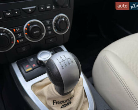 Серый Ленд Ровер Фрилендер, объемом двигателя 2.2 л и пробегом 229 тыс. км за 9950 $, фото 30 на Automoto.ua